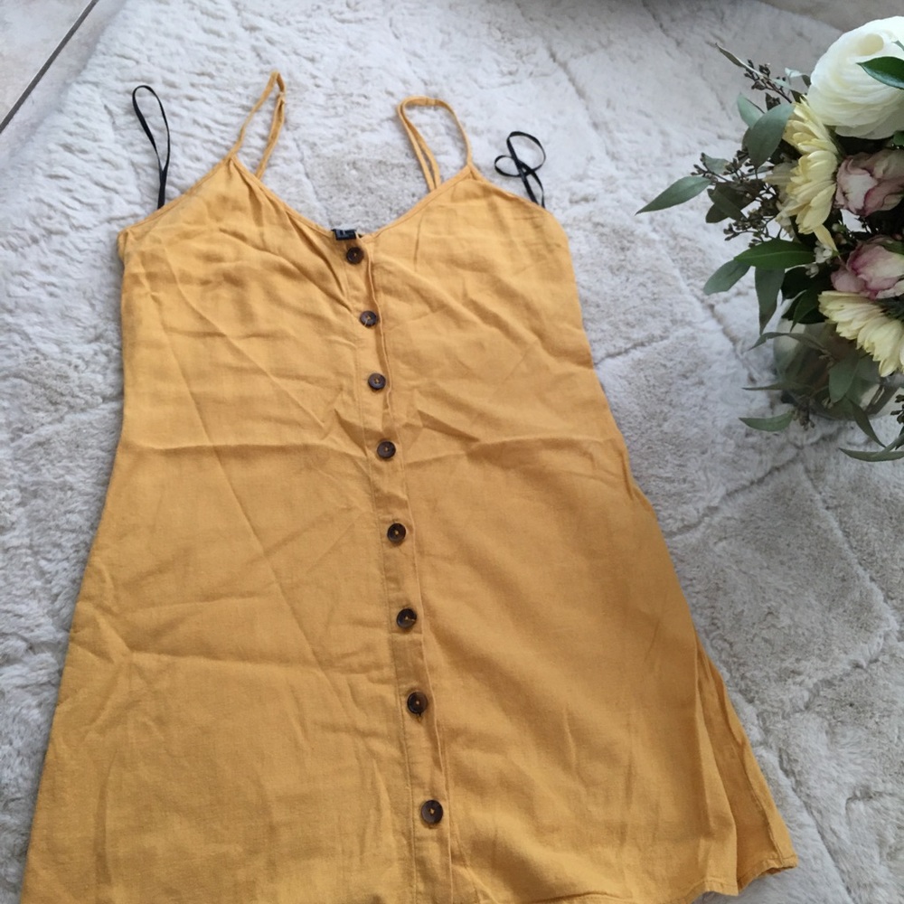 Button short dress